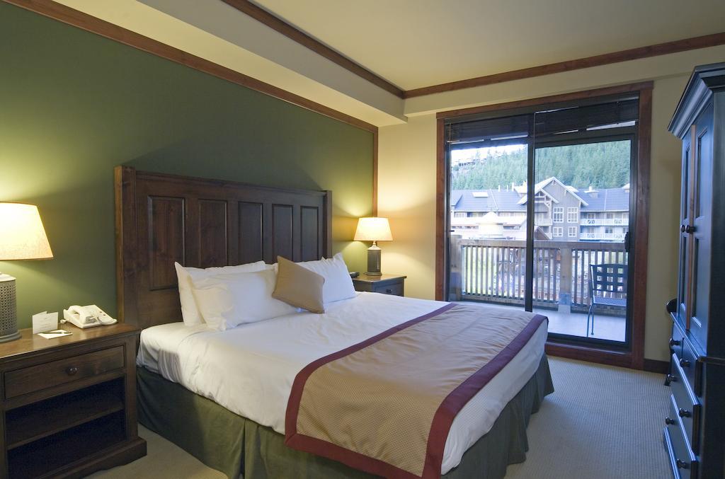 Lodging Ovations Hotel Whistler Quarto foto