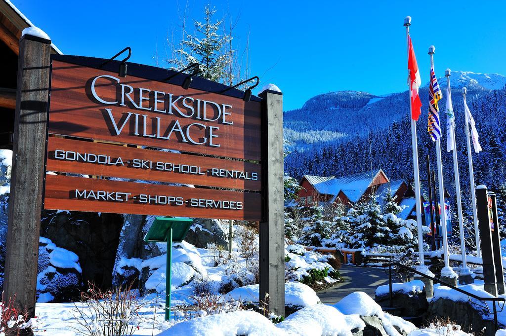 Lodging Ovations Hotel Whistler Exterior foto