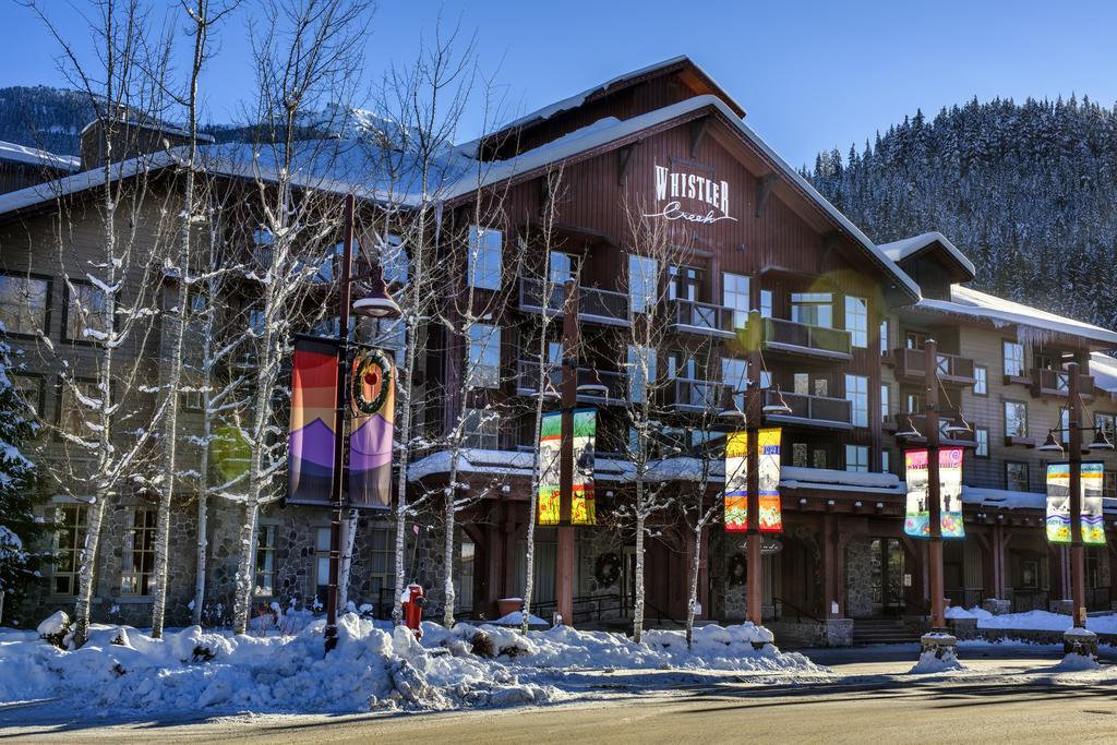 Lodging Ovations Hotel Whistler Exterior foto